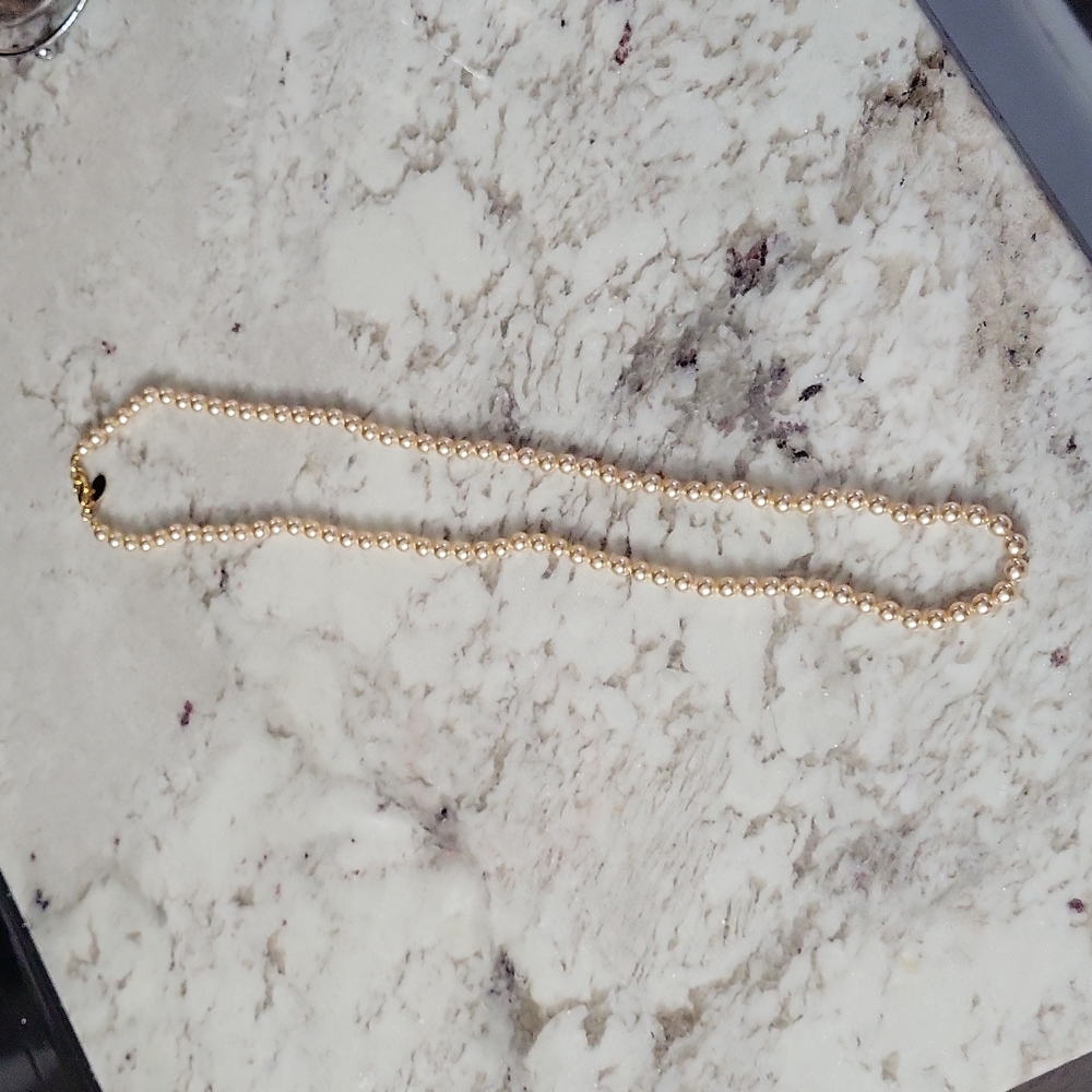 Nolan Miller pearl necklace